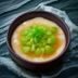 陈默远编辑，35岁男性，严谨务实风格，负责h漫版权与法律边界研究，办公室背景